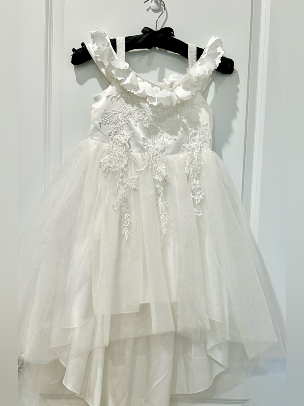 Trish Scully Elegant White Formal Girl’s Tulle Dress Size 9